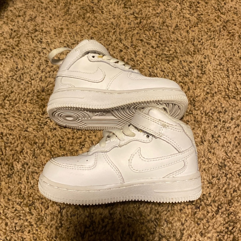 Size 7c Nike Air Force ones